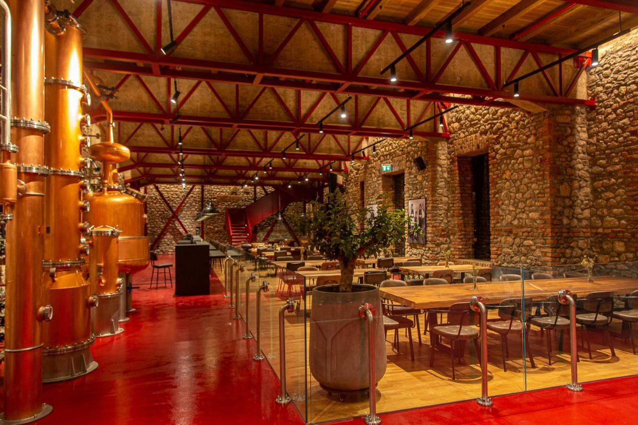 Melesin Distillery Leskovik Esterno foto