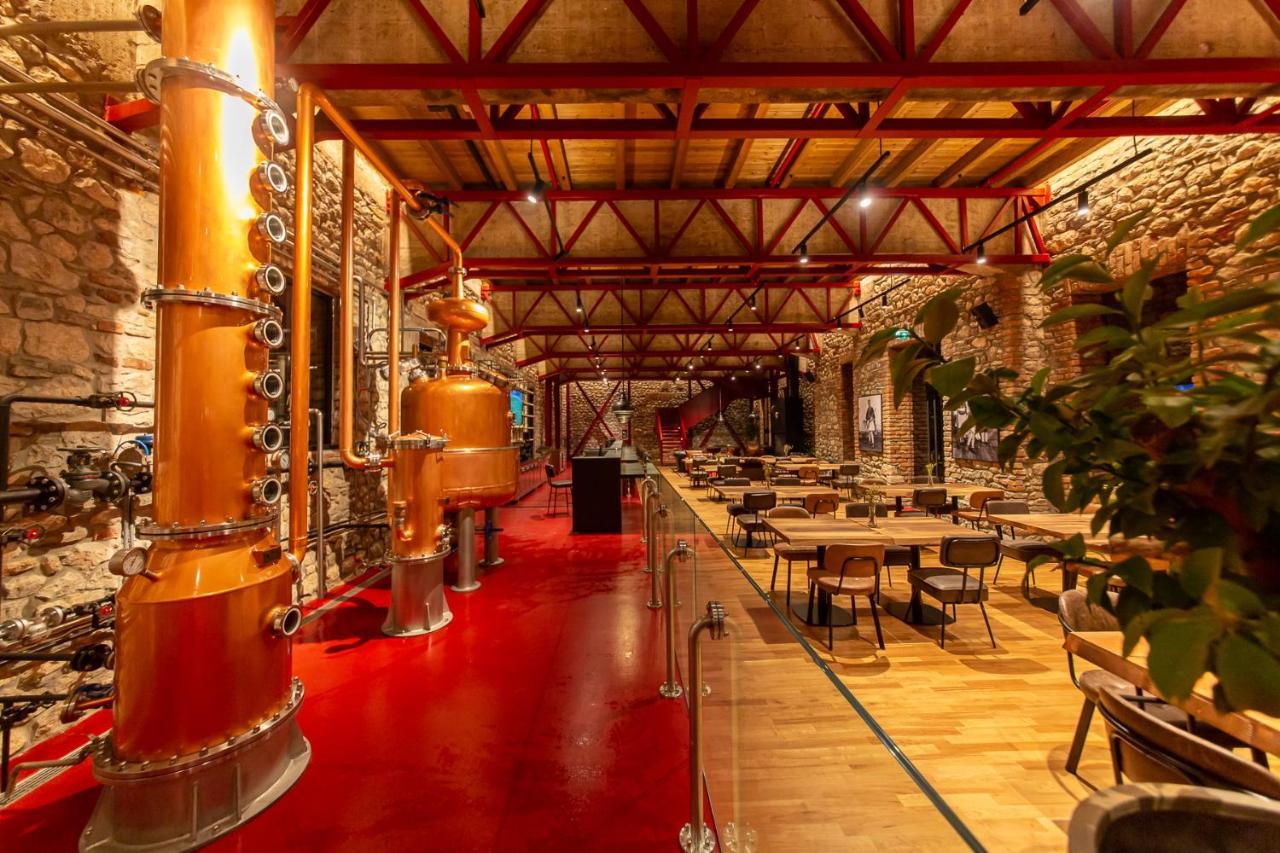 Melesin Distillery Leskovik Esterno foto